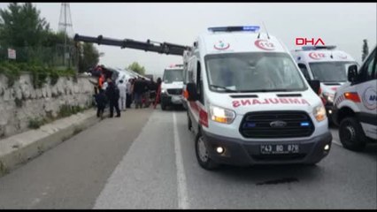 Kütahya'da Yolcu Otobüsü Devrildi: Ölü ve Yaralılar Var