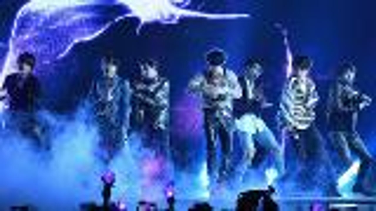 BTS Performs "Fake Love" & Wins Top Social Artist at 2018 Billboard Music Awards | Billboard News