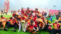 Şampiyon Galatasaray Kupasını Aldı