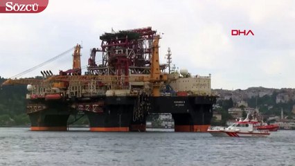 Dev platform İstanbul Boğazı'ndan geçti