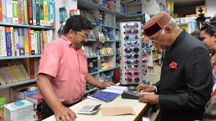 Himachal में Shopping कर President Ram Nath Kovind ने credit card से किया Payment | वनइंडिया हिन्दी
