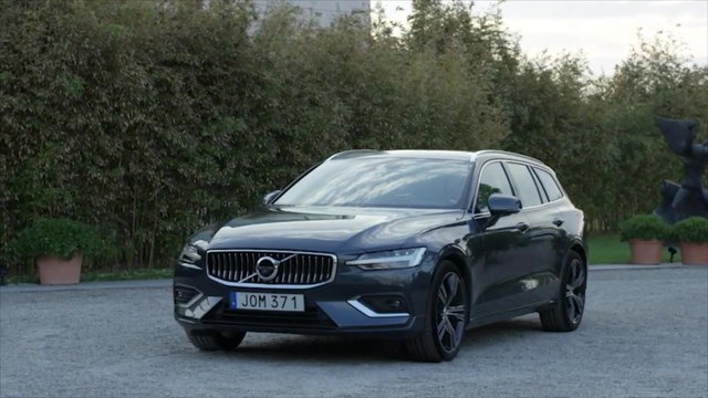 New Volvo V60 D4 Inscription Denim Blue Design