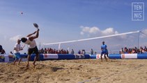 Beach Tennis, coups et règles : le service