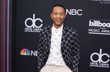 Download Video: John Legend y Chrissy Teigen rinden homenaje al legendario Miles Davis con el nombre de su segundo hijo