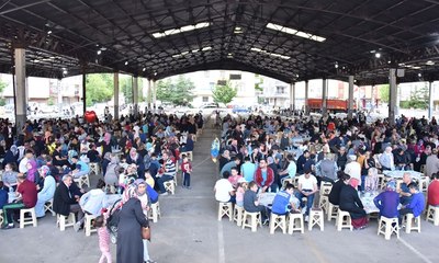 200 kişi, belediyenin iftarından sonra hastaneye kaldırıldı