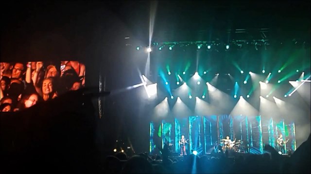 Muse - Time is Running Out (clip), Ottowa Bluesfest, Ottowa, ON, Canada 7/15/2017