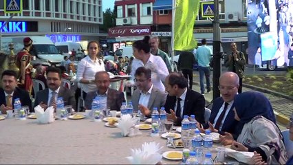 10 bin kişi iftarda buluştu