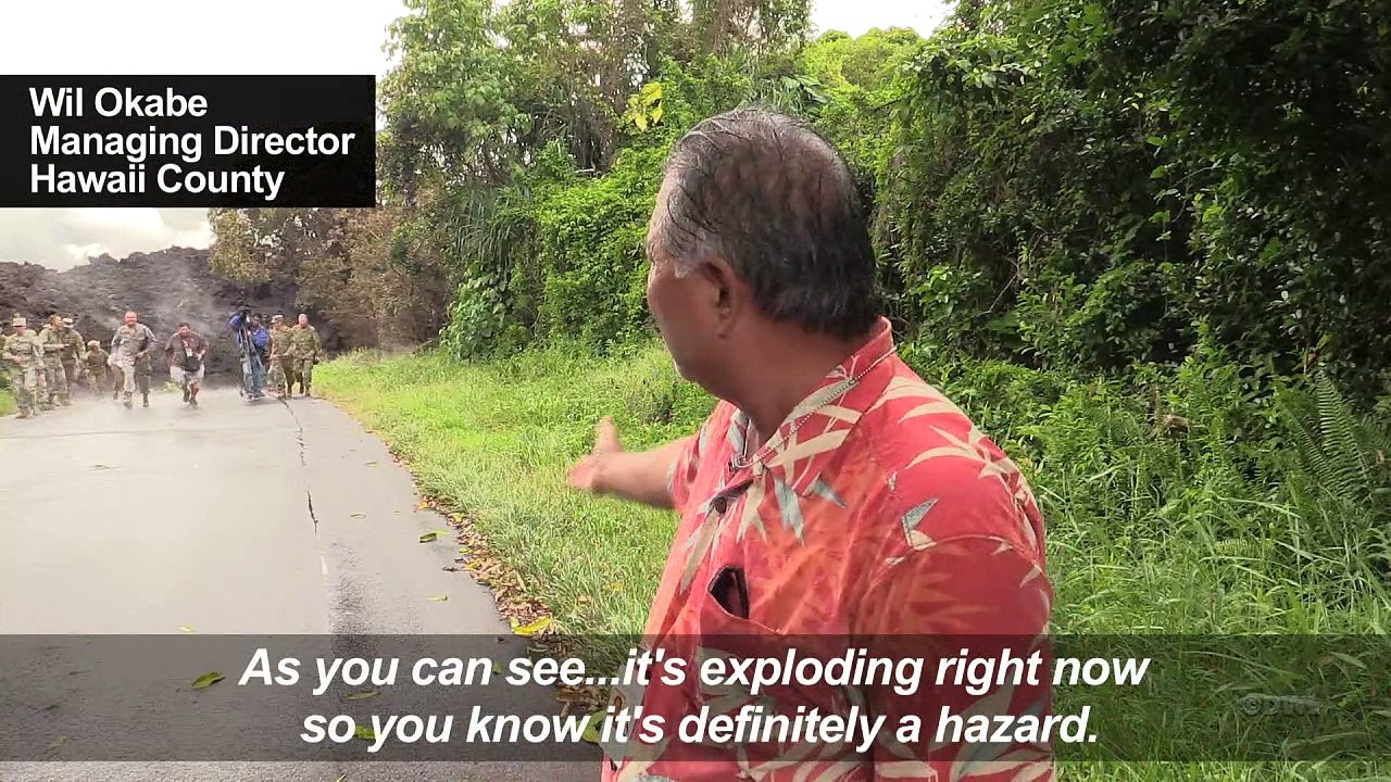 Officials urge Hawaiians to 'pay attention' to volcano situation