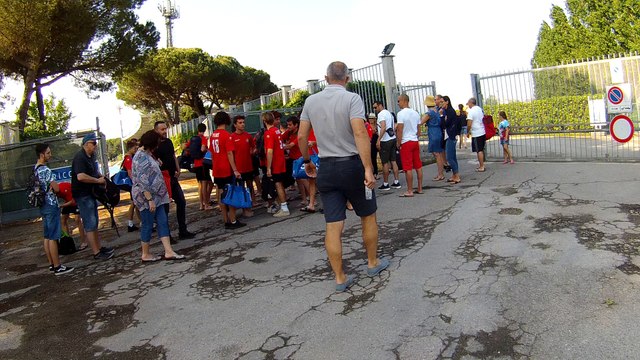 Arrive au stade tournoi U15 italie