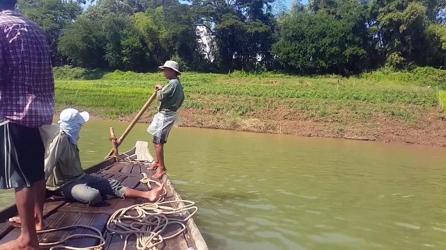 Wow! Amazing Cambodian People Catching Fish By Using The Net-Net Fishing In lake-Net Fishi