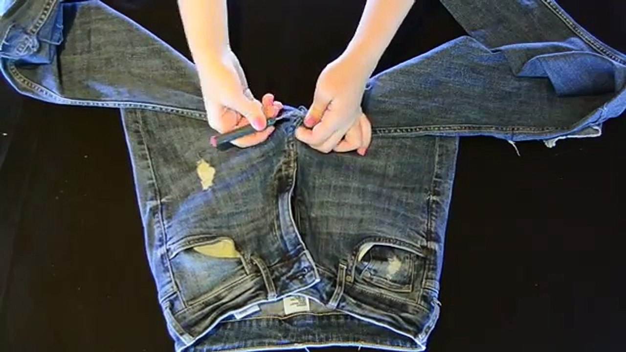 DIY Old jeans in to denim skirt | Tijana Arsenijevic