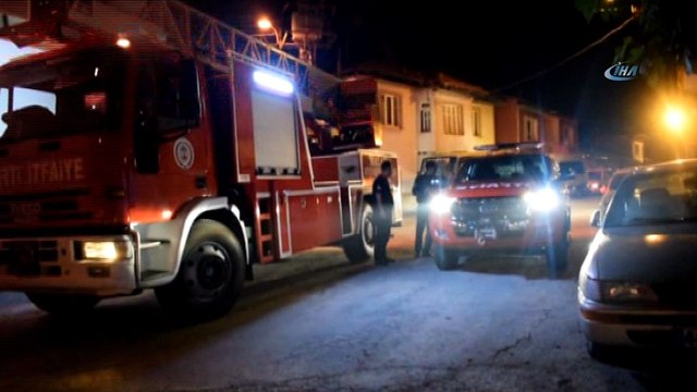 3 çocuğunu rehin aldı... Eşinden ayrı yaşayan şahsı polis ikna etti