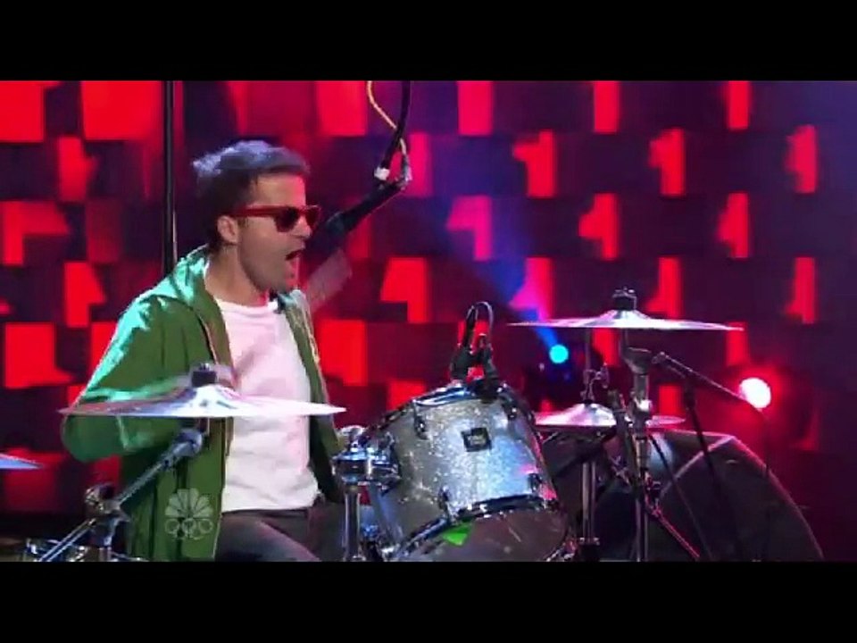 The Ting Tings Performs "Shut Up and Let Me Go" on Conan - 7/28/2008