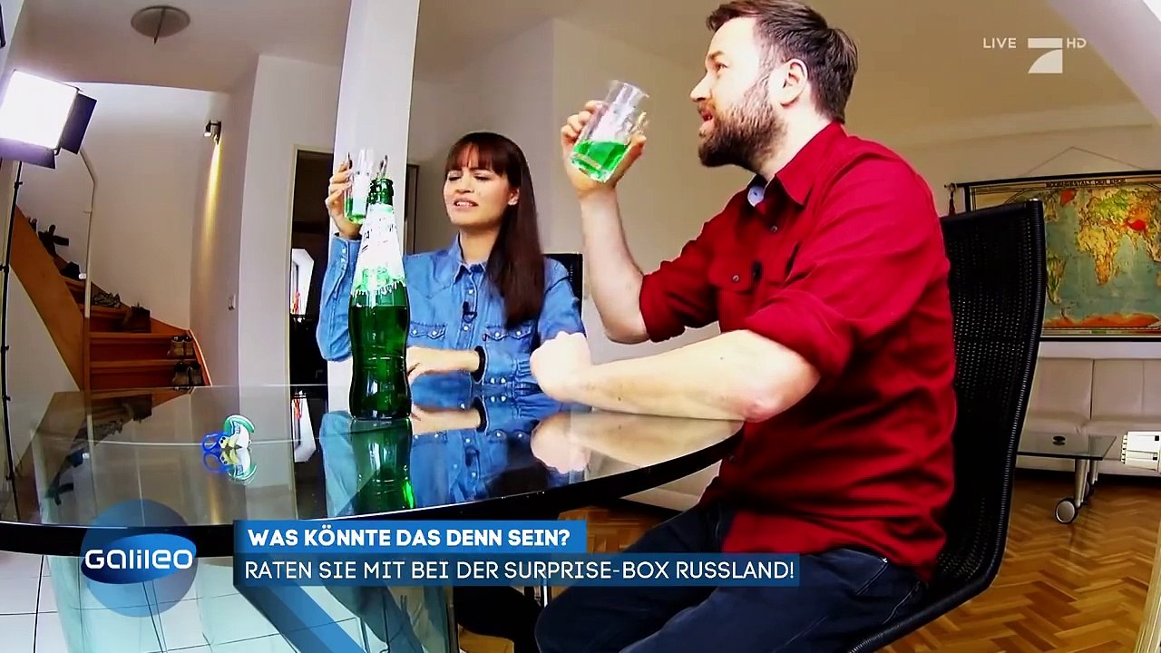 Die besten Snacks aus Russland im Überraschungspaket | Galileo | ProSieben