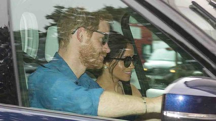 Скачать видео: Prince Harry and Meghan Markle, Newlywed Royal Couple are back to palace | Oneindia News