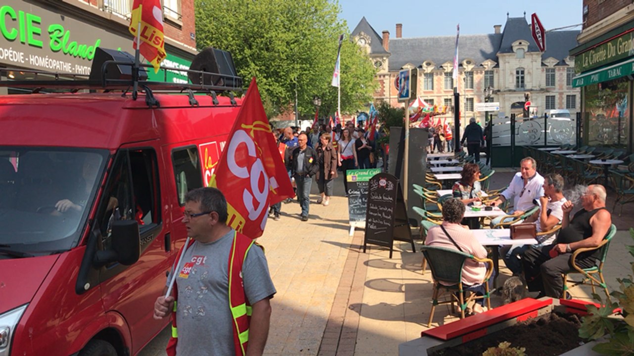 Manifestation pour la défense des services publics
