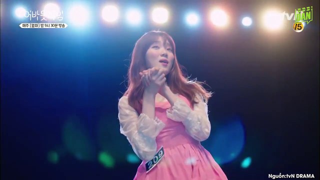 Lee Sung Kyung vừa gặp đã hôn Lee Sang Yoon, About Time khởi đầu thuận lợi và nhận nhiều khen ngợi