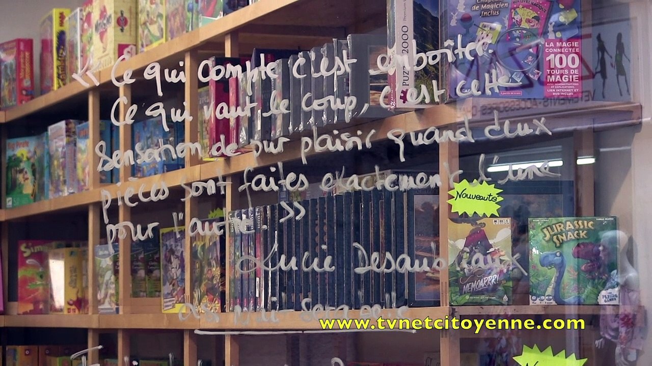 Après le lèche vitrine voici le temps de la lèche littérature