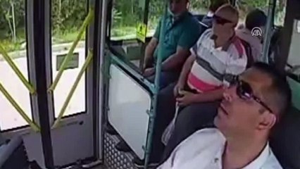 Rahatsızlanan yolcuyu halk otobüsüyle hastaneye götürdü - ÇANAKKALE