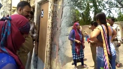 VIDEO:'दूसरी' के साथ रंगरेलियां मानते सिपाही को कॉन्स्टेबल बीवी ने पकड़ा
