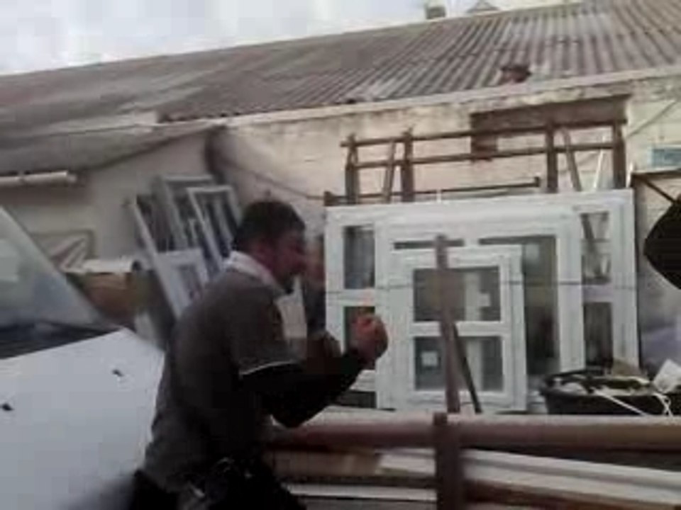 moi o travaiol enfin jsuis sansé travaillé lol