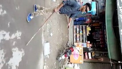 Aisa b Hota hai janab Ghor Sy Dekhein