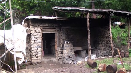 155 yıllık taş değirmende tahin üretimi - HAKKARİ