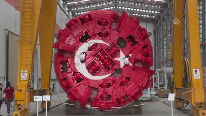 Kıbrıs Ovalarını Suya Kavuşturacak Makine Tanıtıldı