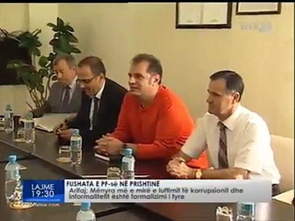 Kur Visar Arifaj nga Partia e Fortë vizitonte Odën Ekonomike e Safet Gërxhaliu nuk mund të ndalte së qeshuri 