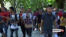 Vdiq në komisariat, familjarët e korçarit Enea Ftoj protestë te Ministria e Brendshme: Duam drejtësi