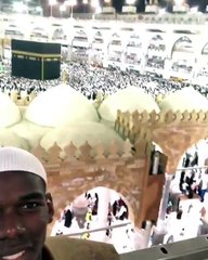 Vidéo Le joueur de Manchester United Paul Pogba en pèlerinage à la Mecque! Regardez