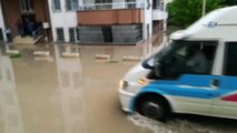 Van’da şiddetli yağış sonrası evleri su bastı