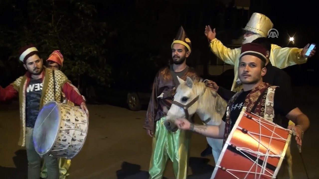 Nasrettin Hoca, Karagöz ve Hacivat ile sahura kalkıyorlar - KARABÜK