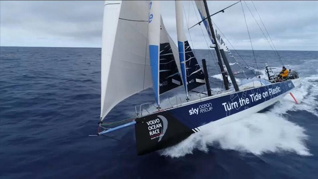 Segler erfoschen Mikroplastik im Pazifik