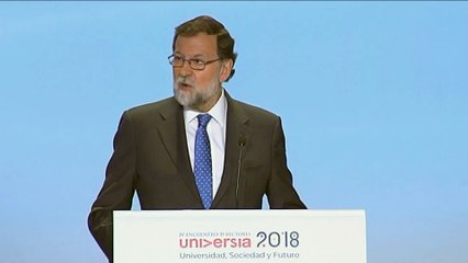 Rajoy reivindica el papel de la universidad española