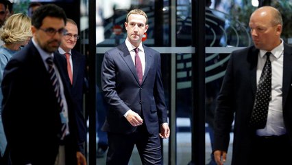 Zuckerberg (34) vor dem Europaparlament: "eine PR-Tour"