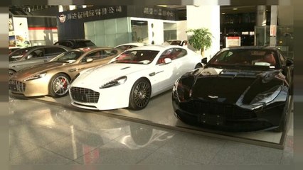 China announces it will slash tariffs on car imports