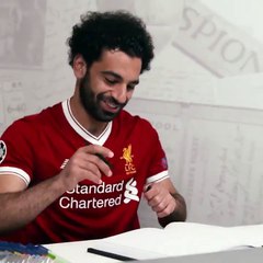 محمد صلاح "الفنان".. يرسم نفسه قبل نهائى دورى أبطال أوروبا