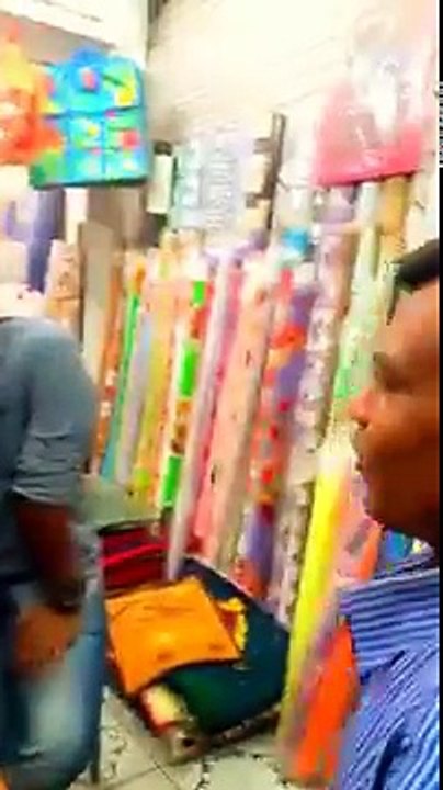 ভাইটার মুখে গান টা শুনে পাক্কা ছয় মিনিট কেঁদেছি. আমি গেরান্টী দিলাম এমন গান আর শুনেনাই