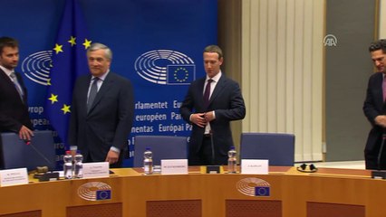 Zuckerberg özür diledi - BRÜKSEL