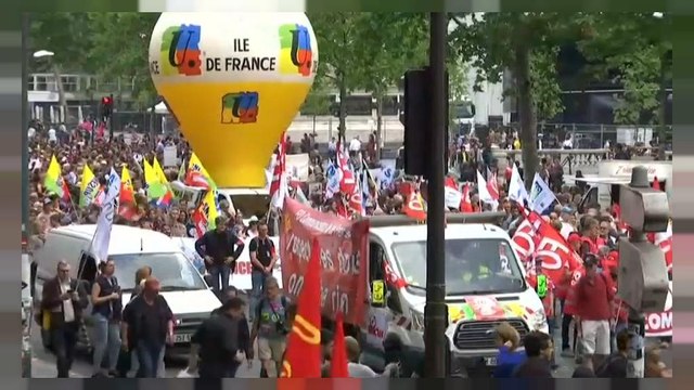 Французские госслужащие против