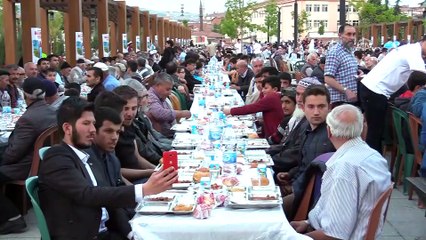 Vatandaşlar ile mülteciler 'İyilik Sofrası'nda buluştu - ÇORUM