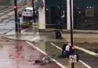 Milwaukee Police Tackle Cyclist After He Rummages Through Suspicious Package