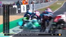 [별별영상] 기적의 오토바이 선수…'점프'로 위기 모면