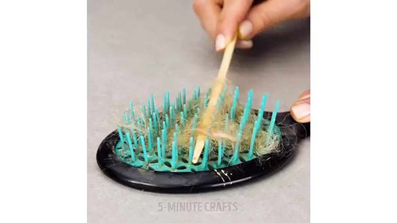 18 DOLLAR STORE BATHROOM HACKS