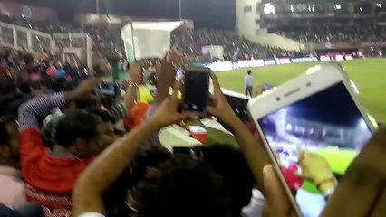 Preity zinta Distributing T-Shirts to FANS in IPL 2017.