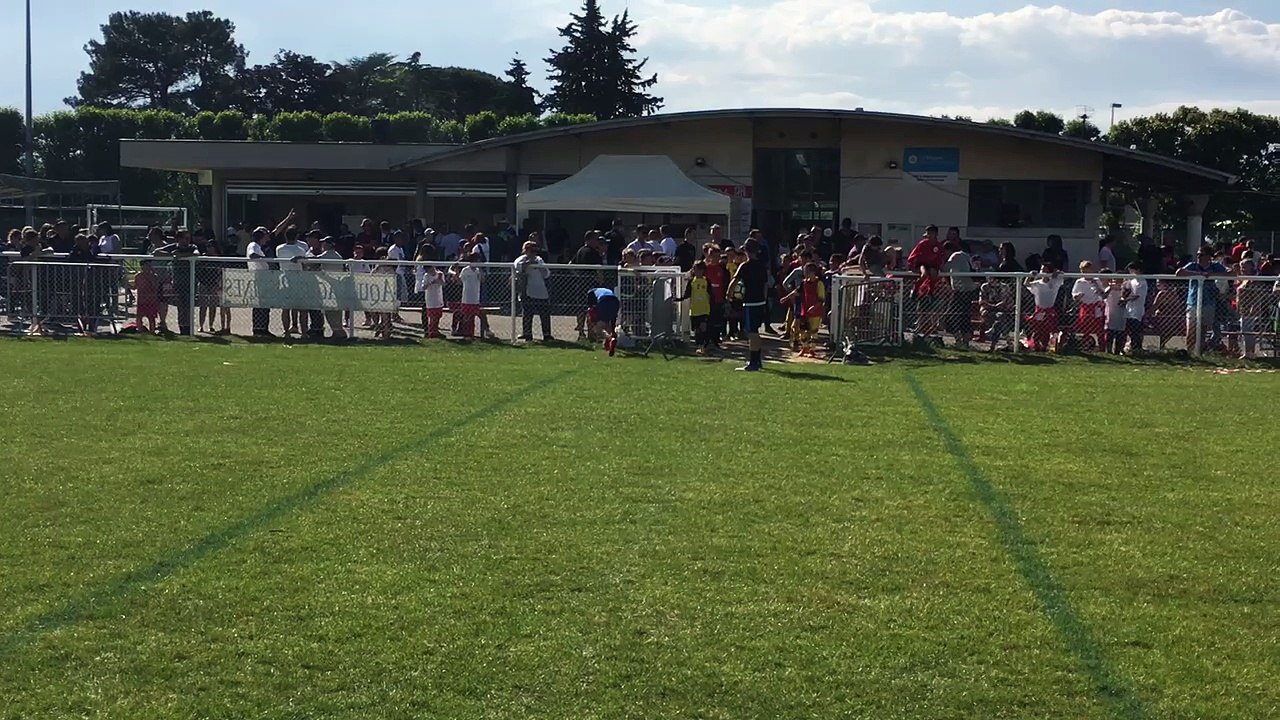 Tournoi St Marcel u11 entrée des joueurs