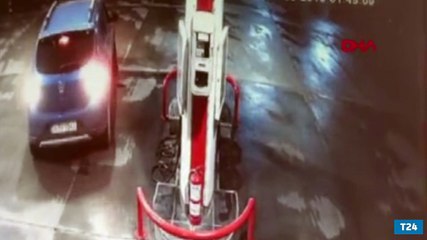 Oto yıkama kumbaralarını kırıp, içindeki paraları çaldılar