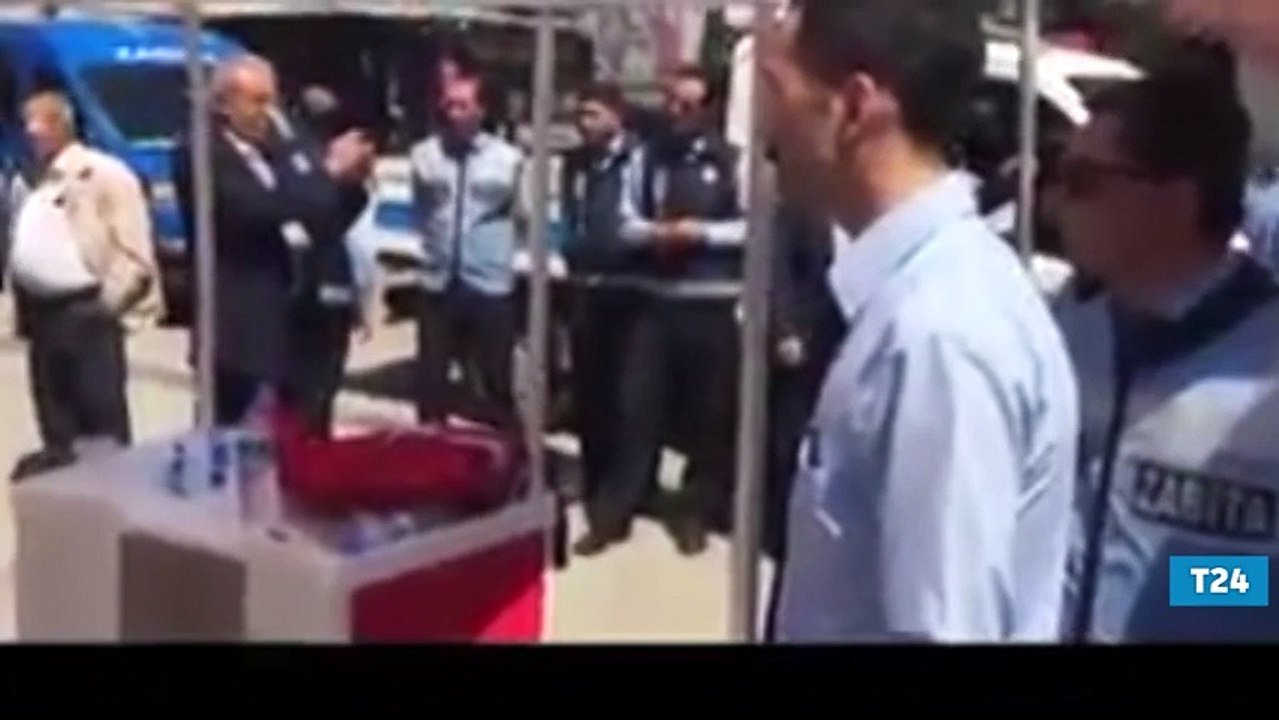 Seçim çalışmaları başladı; AKPli belediye CHPnin çadırına müdahale etti