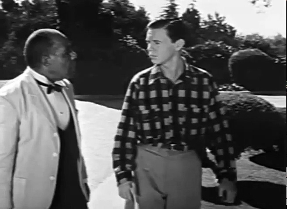 Strange Illusion 1945 part 1/2
